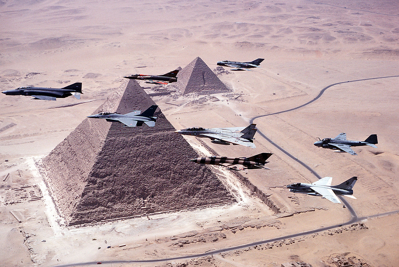 1280px-Jets_over_pyramids.JPEG