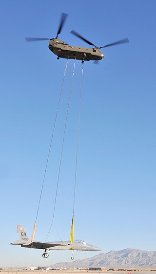 320px-Chinook_airlifting_an_F-15_%282%29.jpg