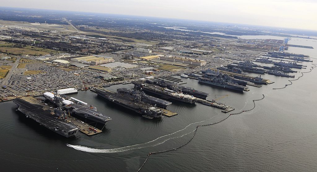 1024px-9_Flattops_at_Norfolk_naval_base%2C_December_20%2C_2012.jpg