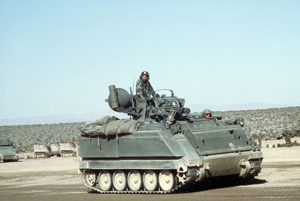 1024px-M163_Vulcan_anti-aircraft_gun_system_vehicle.jpg
