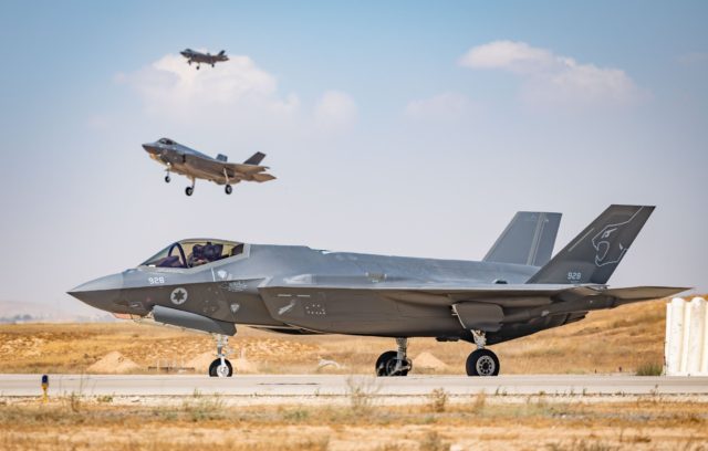 Segundo-esquadrao-da-cacas-F-35I-Adir-operacional-em-Israel-2-640x408.jpg