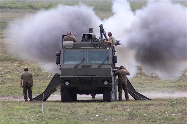 T5-52_155mm_truck-mounted_8x8_wheeled_self-propelled_howitzer_Denel_Land_Systems_South_Africa_African_defense_industry_005.jpg