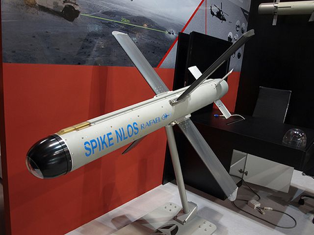 the_Rafaels_Spike_family_at_MSPO_2014_640_001.jpg