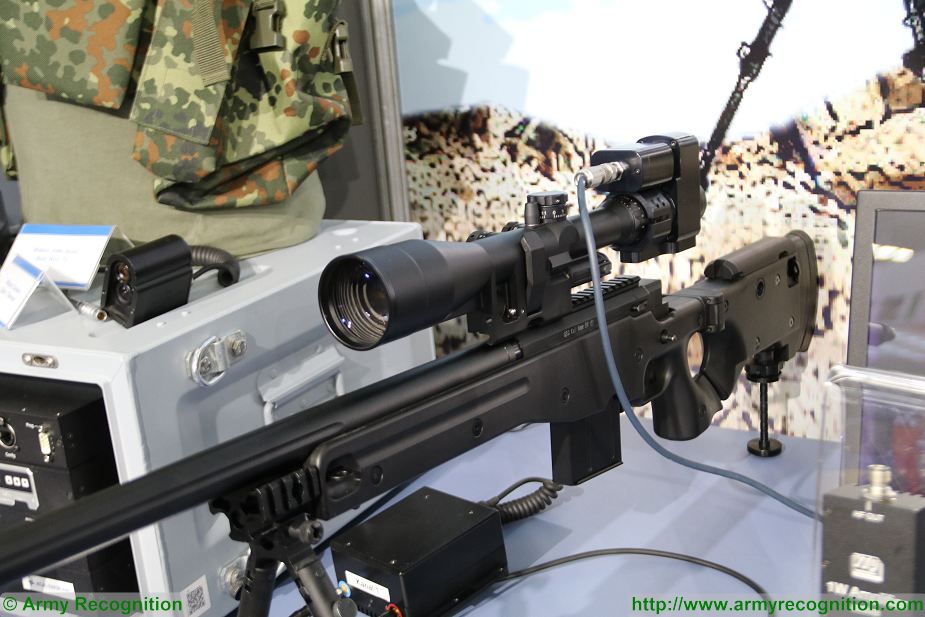 VTQ_from_Germany_presents_rifle_scope_with_wireless_video_transmission_at_Milipol_Paris_2017_France_001.jpg
