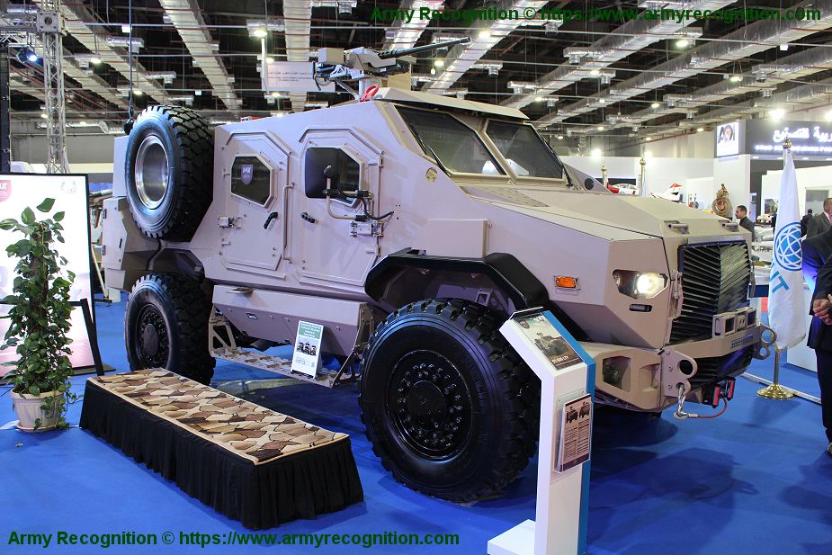 ST-500_4x4_armored_picture_925_001.jpg