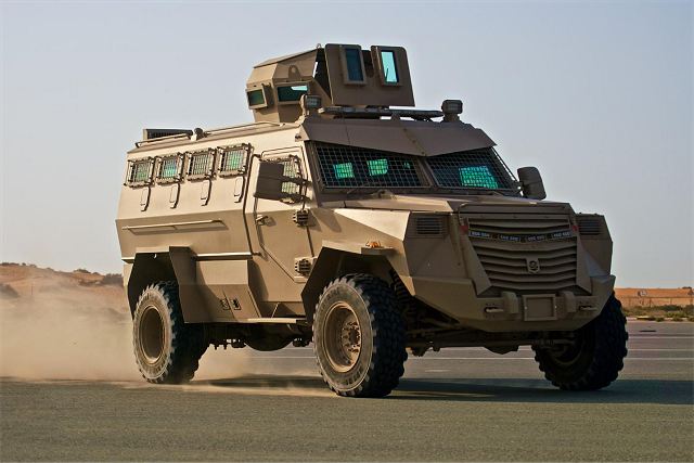 Titan-V_APC_4x4_armoured_vehicle_personnel_carrier_INKAS_UAE_defense_industry_640_002.jpg