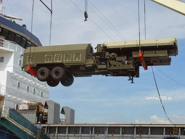 Army_of_Vietnam_takes_delivery_of_Ukrainian-made_3D_radar_36D6-M_for_S-300_missile_system_640_001.jpg