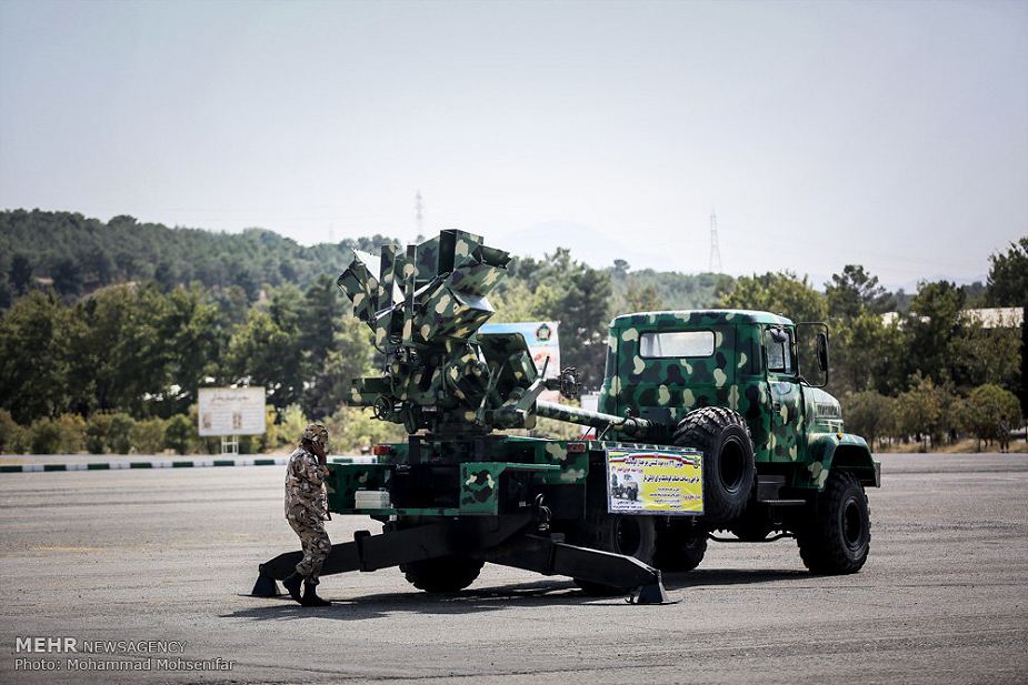Iran_has_developed_Heidar-41_new_122mm_4x4_truck_self-propelled_howitzer_925_002.jpg