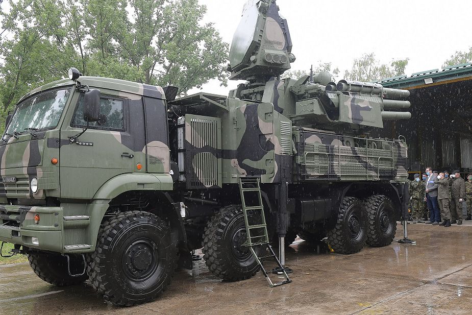 Russian-made_Pantsir-S2_short-range_air_defense_system_in_service_with_Serbian_Army_925_002.jpg
