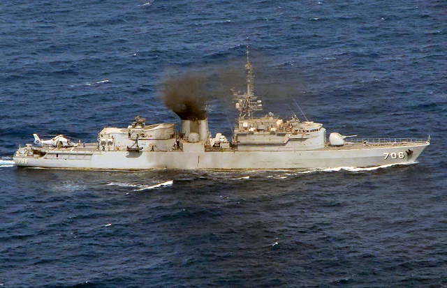 Royal_Saudi_Navy_Al_Medinah_class_frigate_Hofouf.jpg