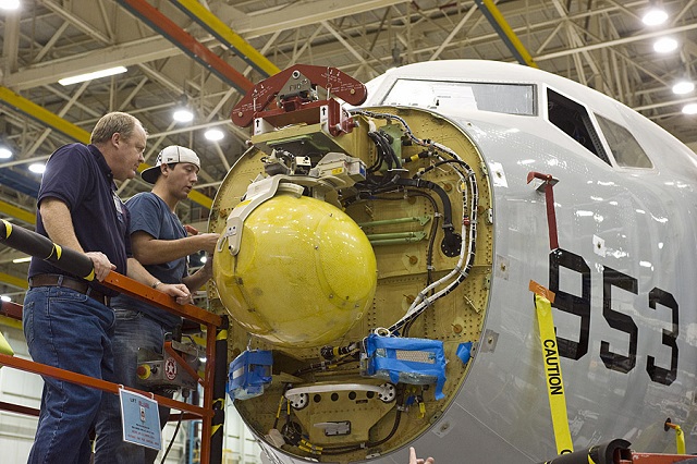 Raytheon_AN_APY-10_radar_P-8A_Poseidon.jpg