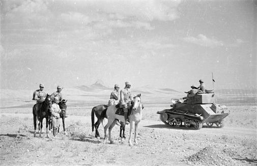 soviet_and_british_troops_rendezvous_in_the_desert_near_quazvin.jpg