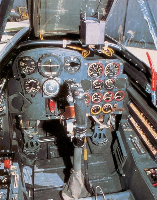 me-262-cockpit-1-502x640.jpg